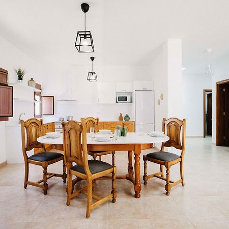 Apartamentos El Marinero - Casa Juana Калета-де-Себо Экстерьер фото